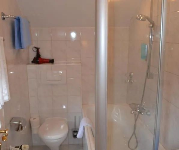 Gaestehaus Maria Πανσιόν 3*