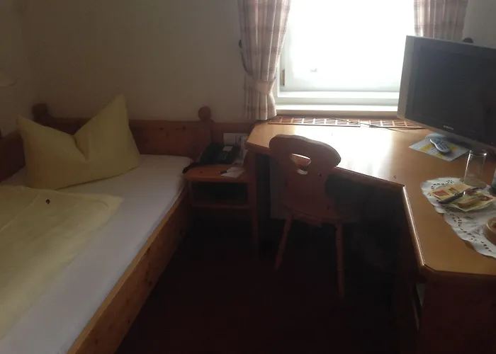 Pensión Gaestehaus Maria 3*