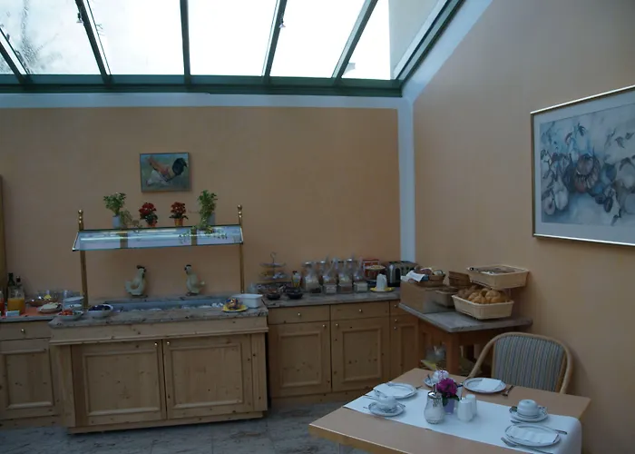 Pensión Gaestehaus Maria Garmisch-Partenkirchen