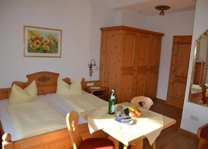 Gaestehaus Maria Pensión 3*