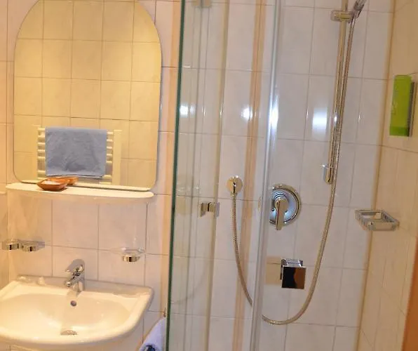 Pensión Gaestehaus Maria Garmisch-Partenkirchen